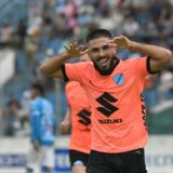 Bolívar extiende su racha con una contundente victoria 1-3